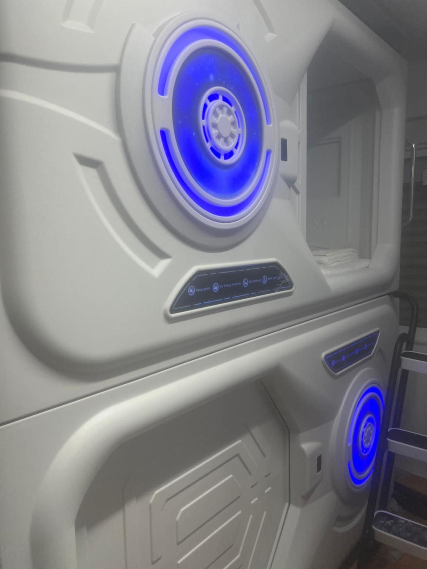 Limin Hostel Capsules