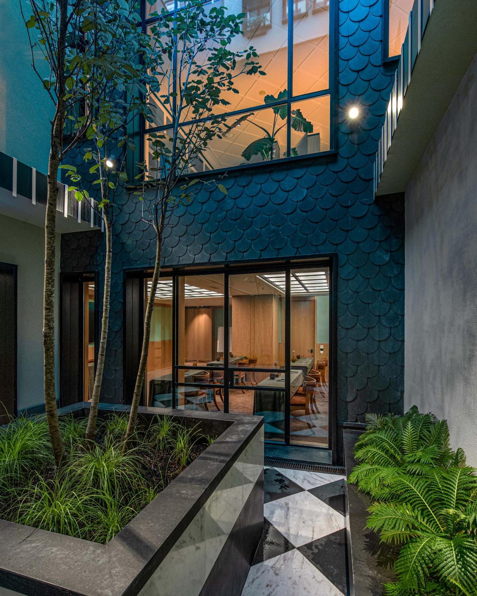 Meeting/conference room