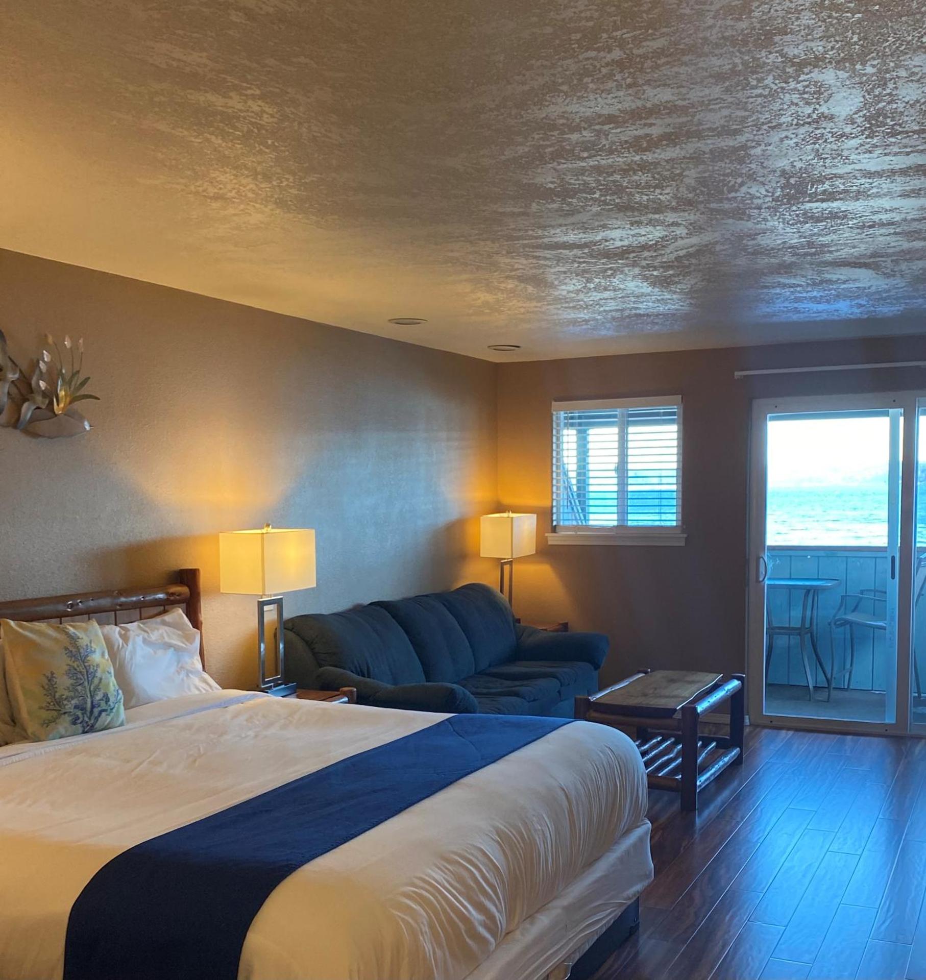 King Suite with Balcony