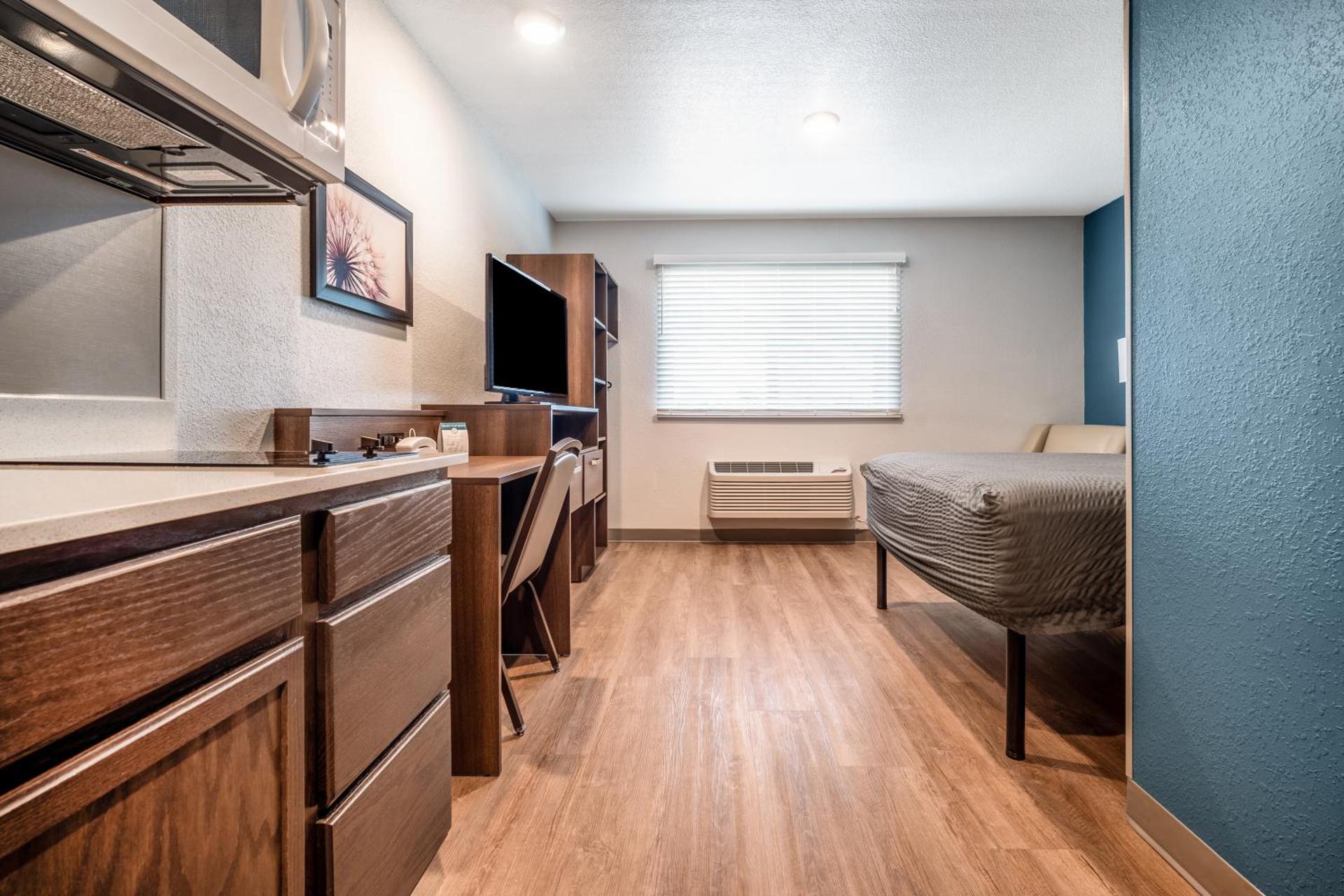 WoodSpring Suites Jacksonville - South