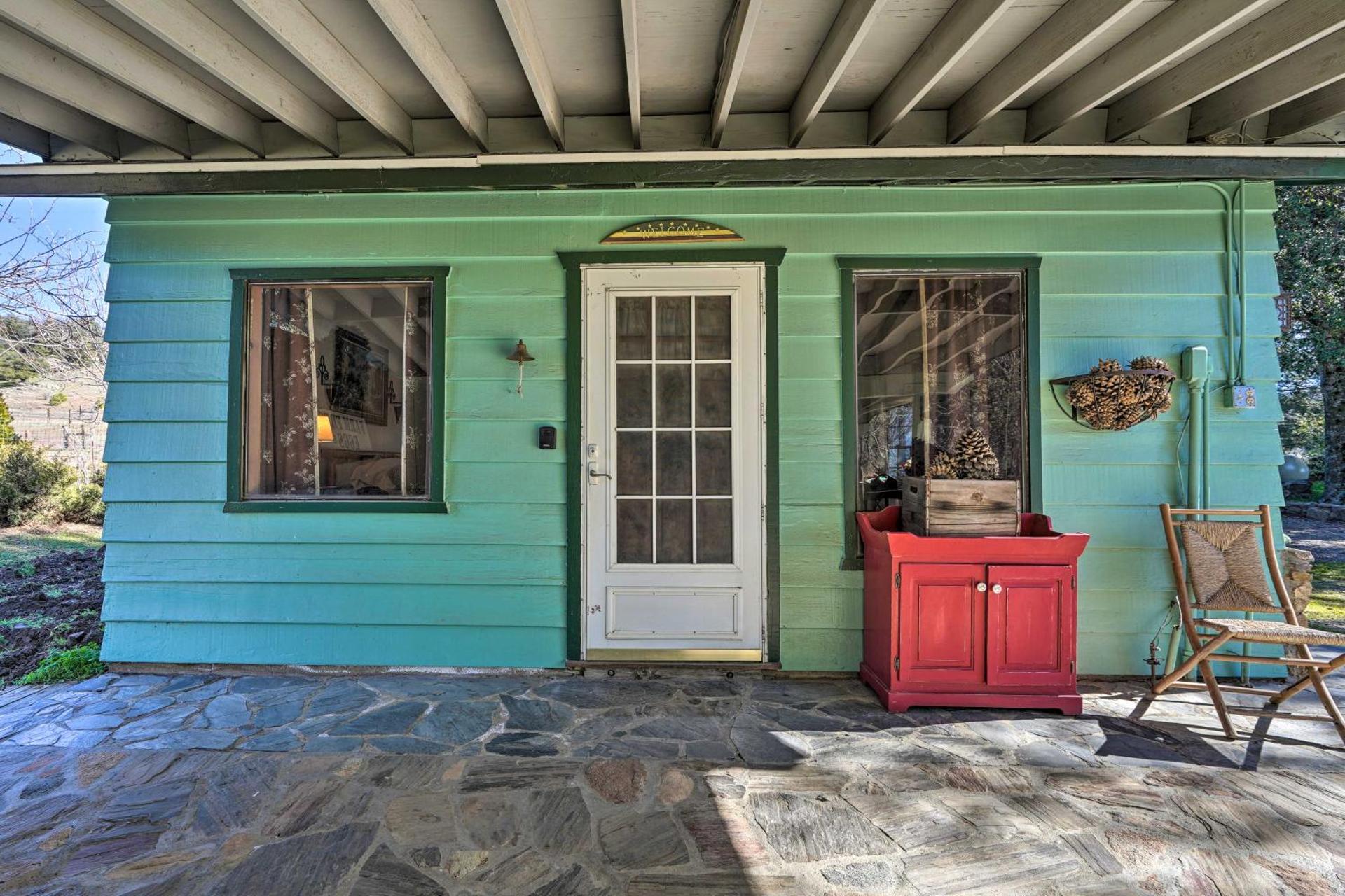 Cozy Story Book Barn Cottage with Scenic View