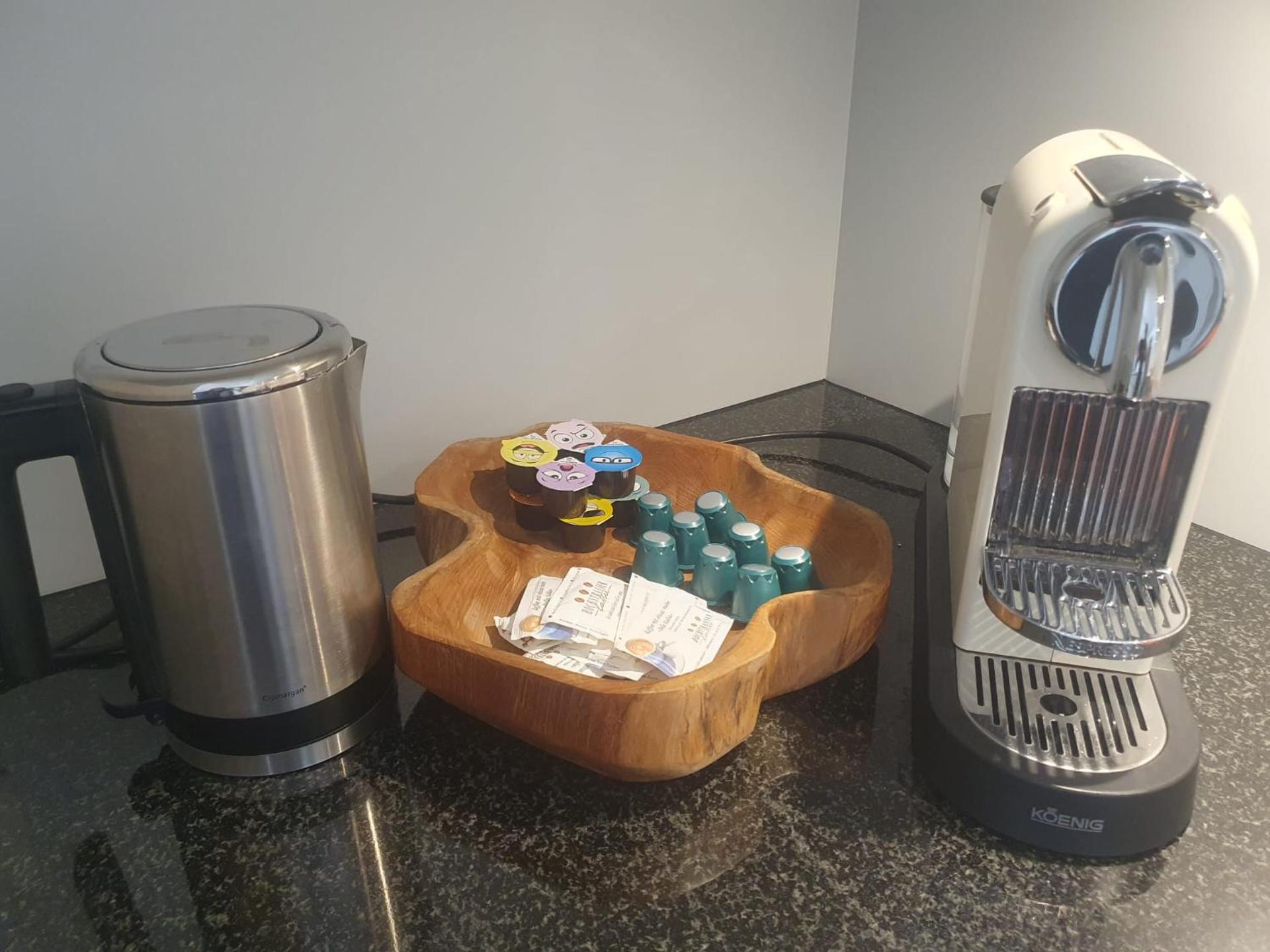 Coffee/tea facilities