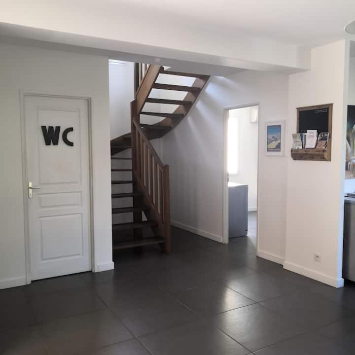 Villa spacieuse avec terrasse et vue Mont Ventoux