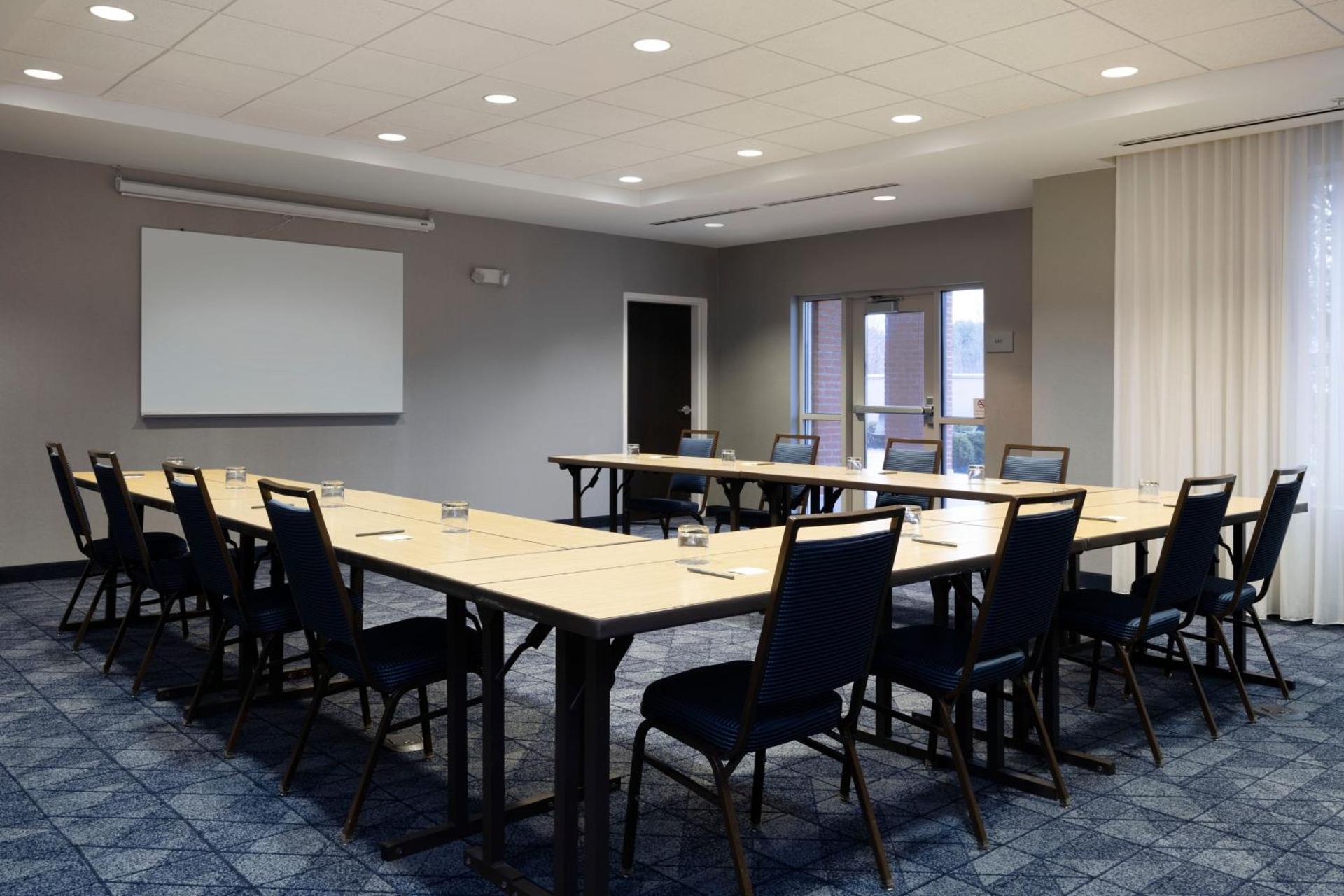 Meeting/conference room