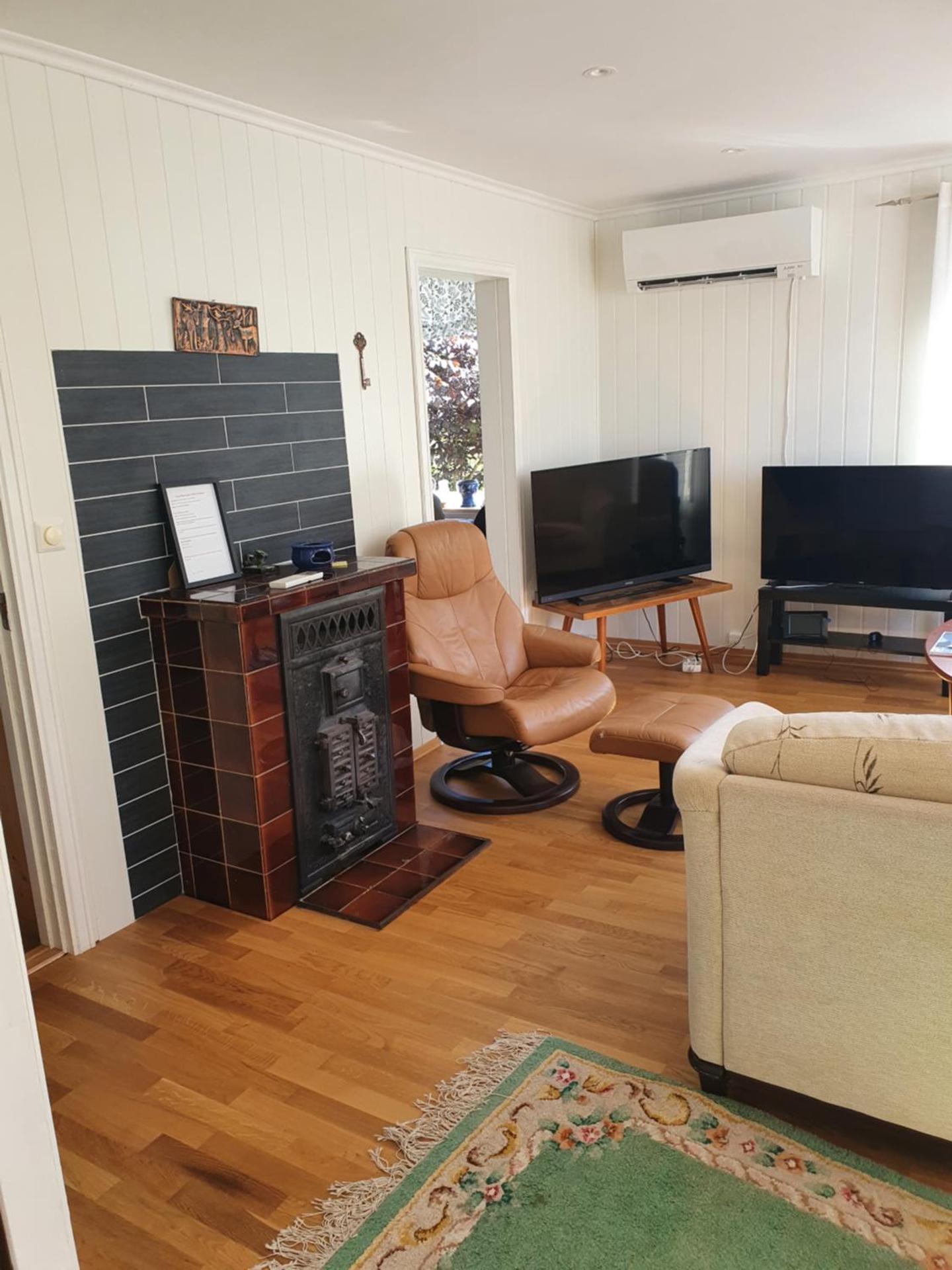 Sjarmerende feriehus i Olden rett ved fjorden