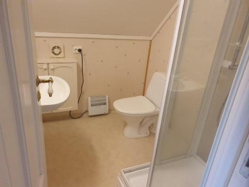 Sjarmerende feriehus i Olden rett ved fjorden