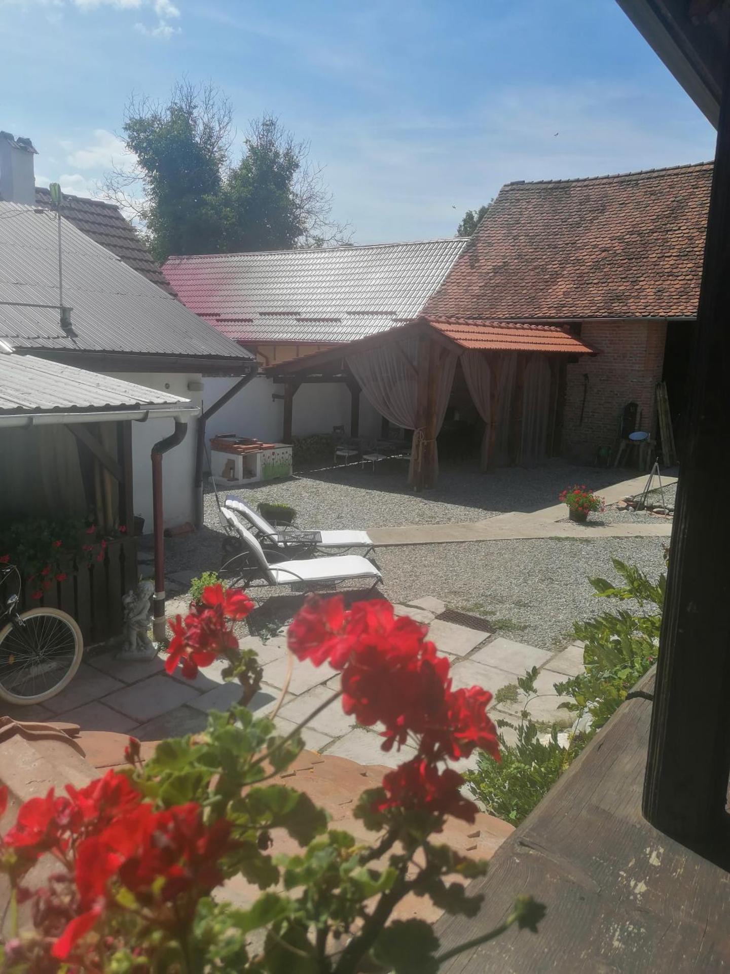 Inner courtyard view