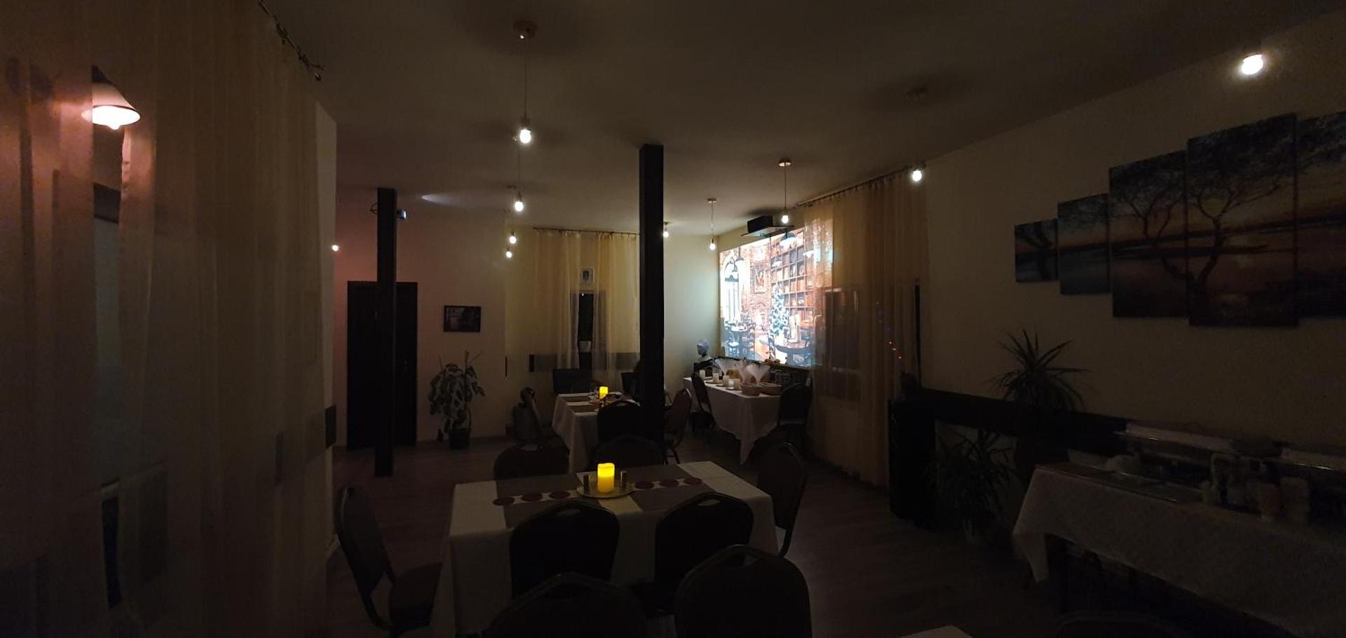 Communal lounge/ TV room