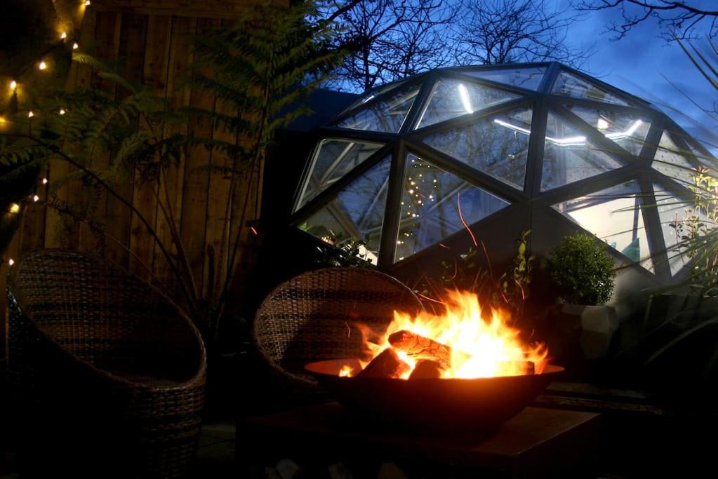 Romance - Stargazing - Hot tub & sauna!