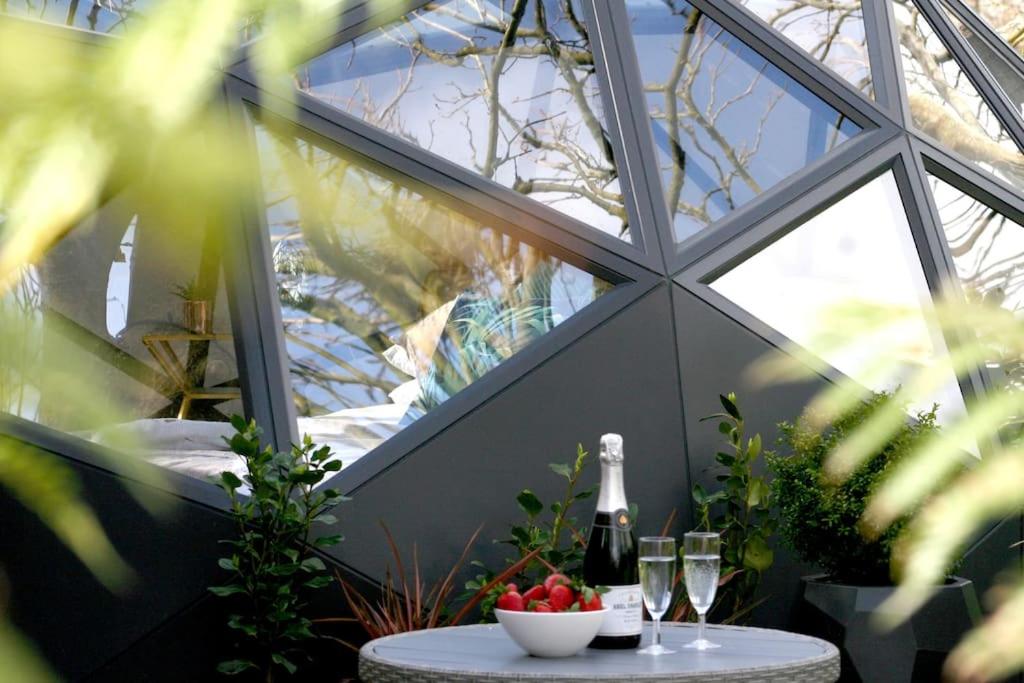 Romance - Stargazing - Hot tub & sauna!