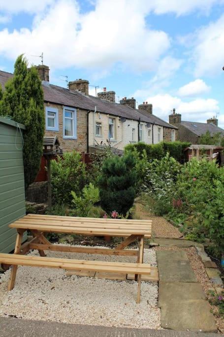 Caterpillar Cottage, tucked away in Kelbrook