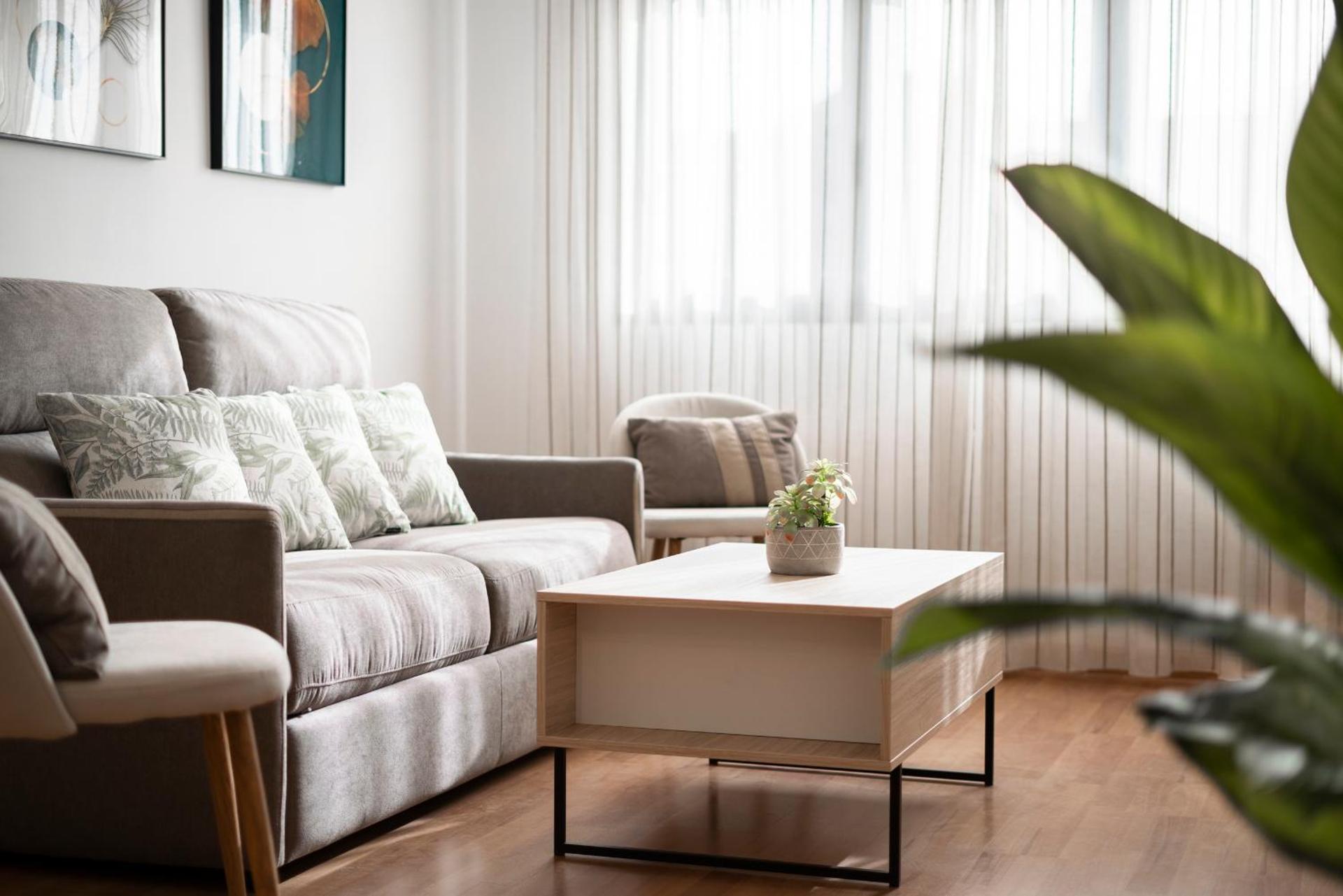 EnjoyGranada EMIR 4C + Parking