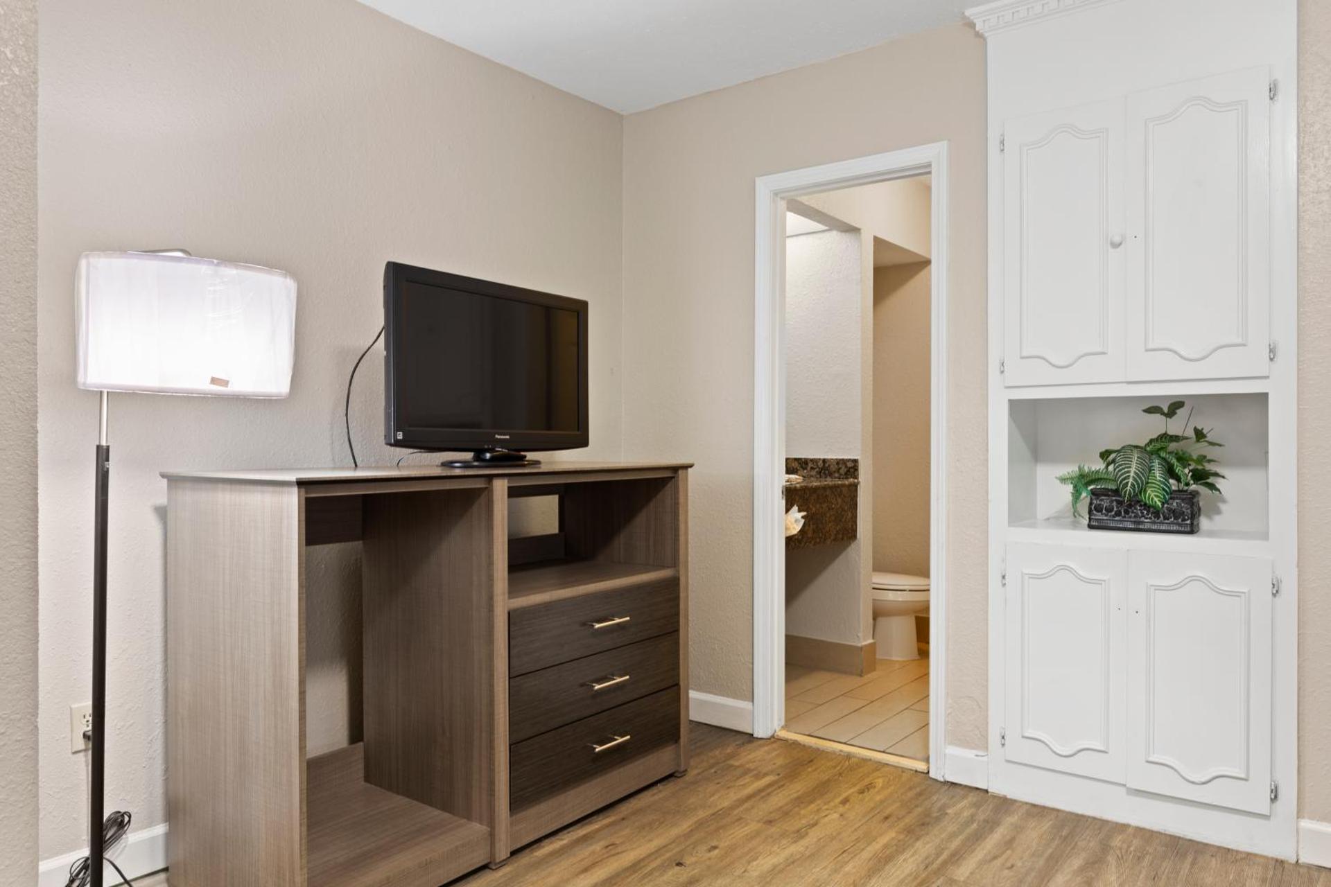 Oceanfront Penthouse 2 Bedroom