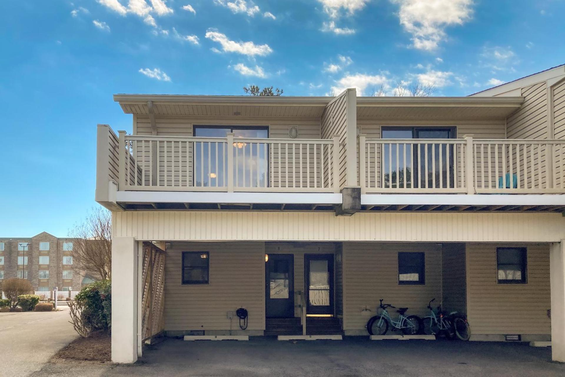 Sea Pines Village --- 8 Sea Pines Village