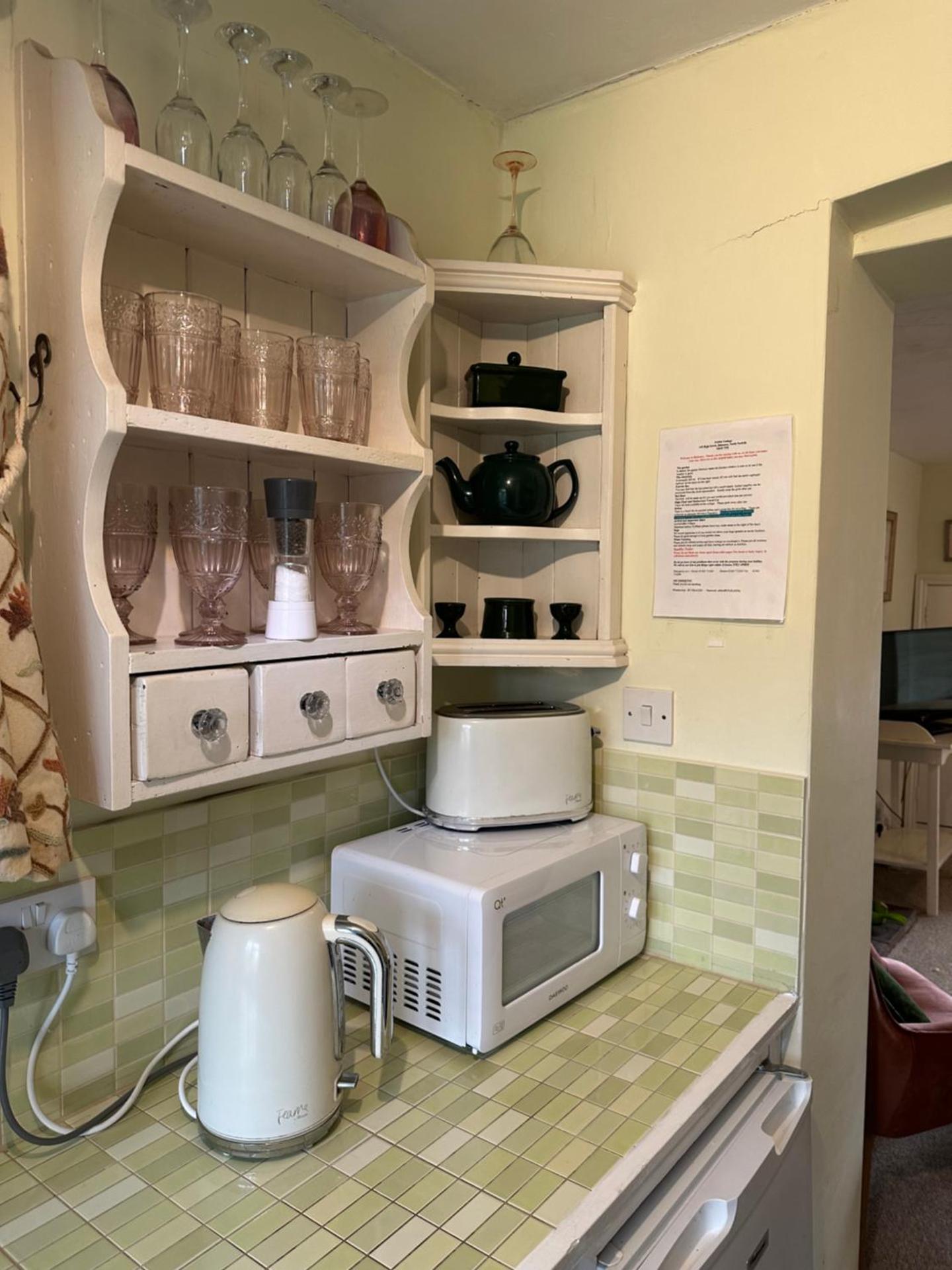 2 bedroomed cottage near quay