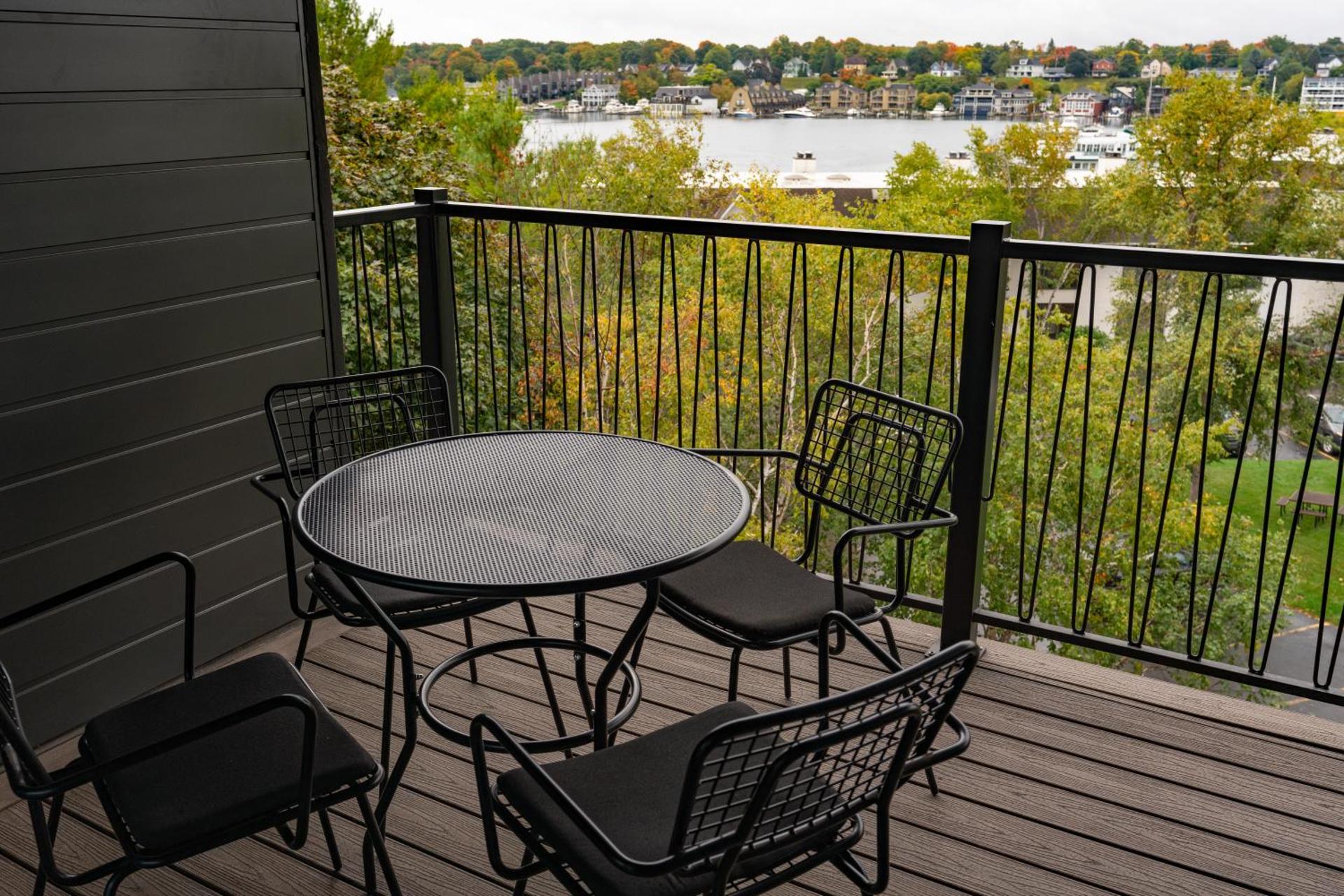 The Earl in Charlevoix