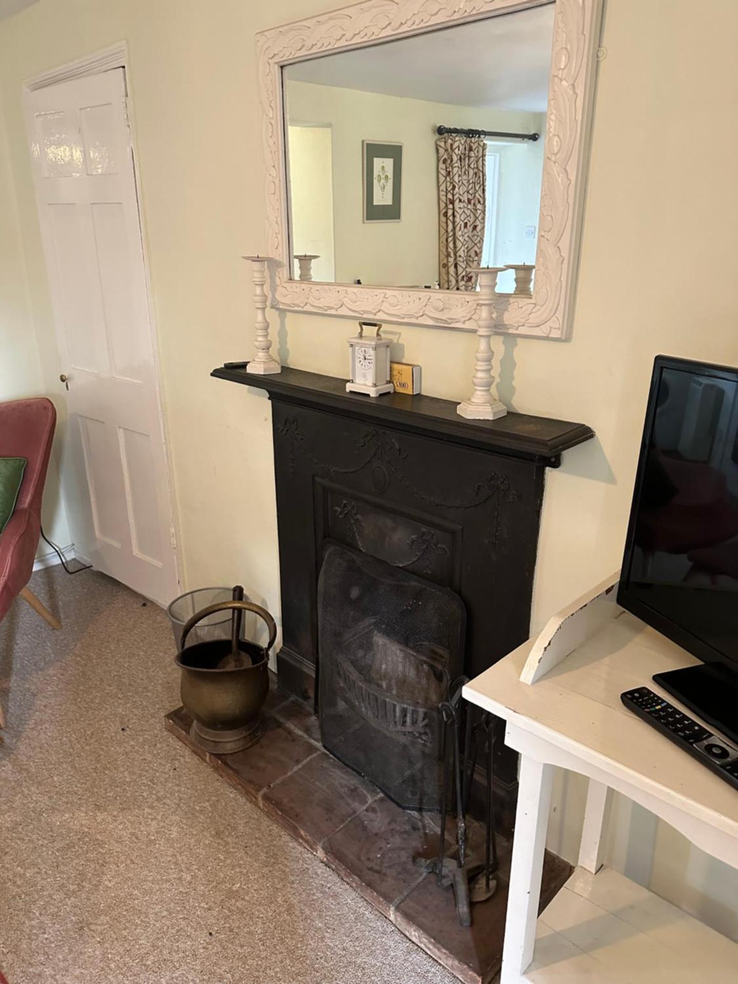 2 bedroomed cottage near quay