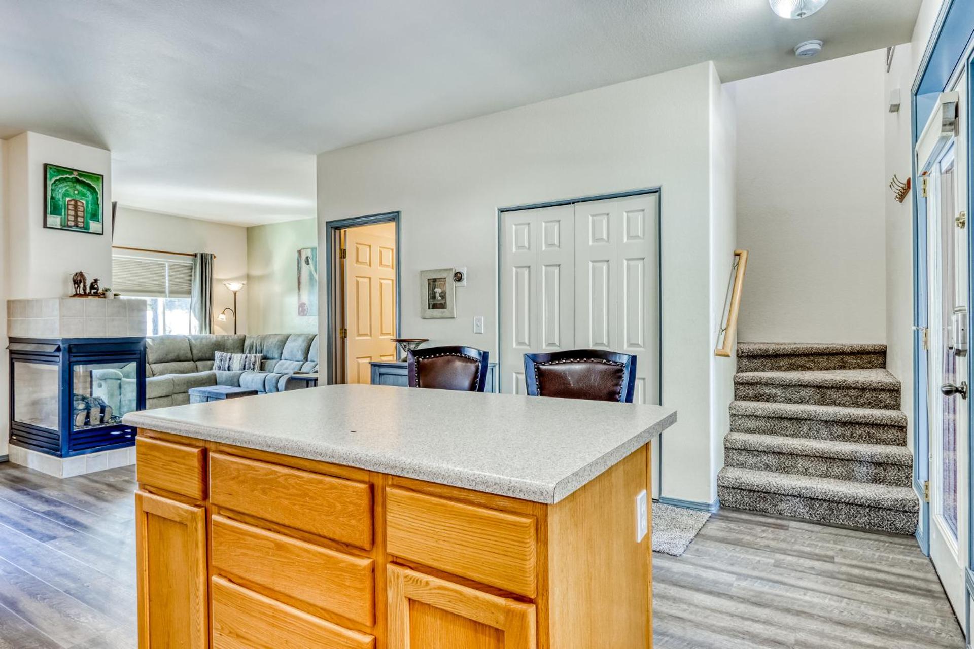 Golden Pheasant Nook