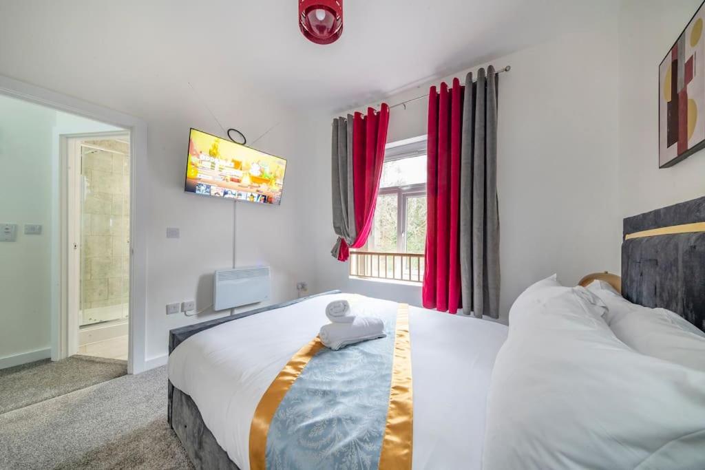 *16*b* setup for your most amazing & relaxed stay + Free Parking + Free Fast WiFi *