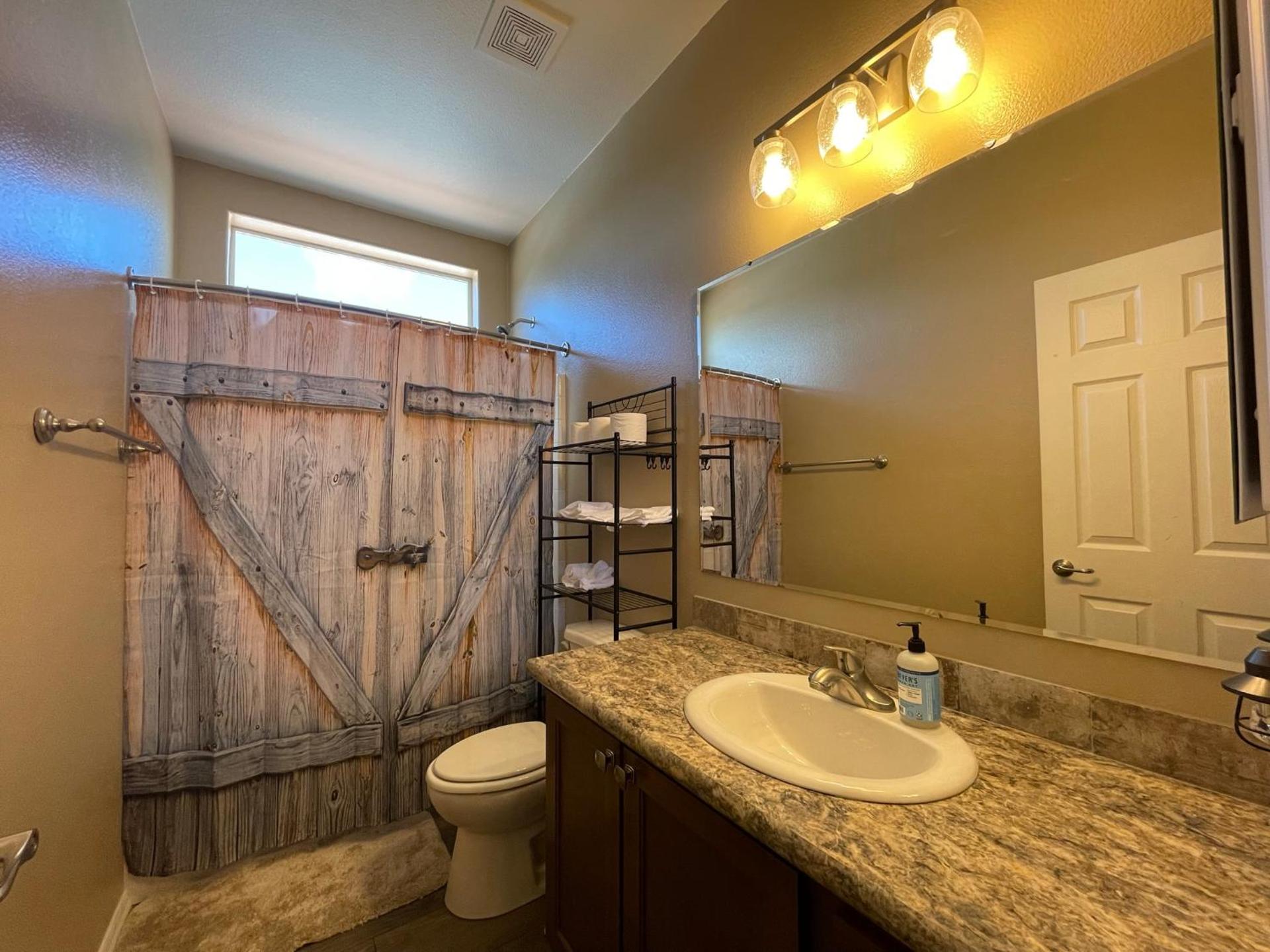 The Grand Getaway at Williams - Family Friendly for up to 8 & Walking Distance to the GC Railway