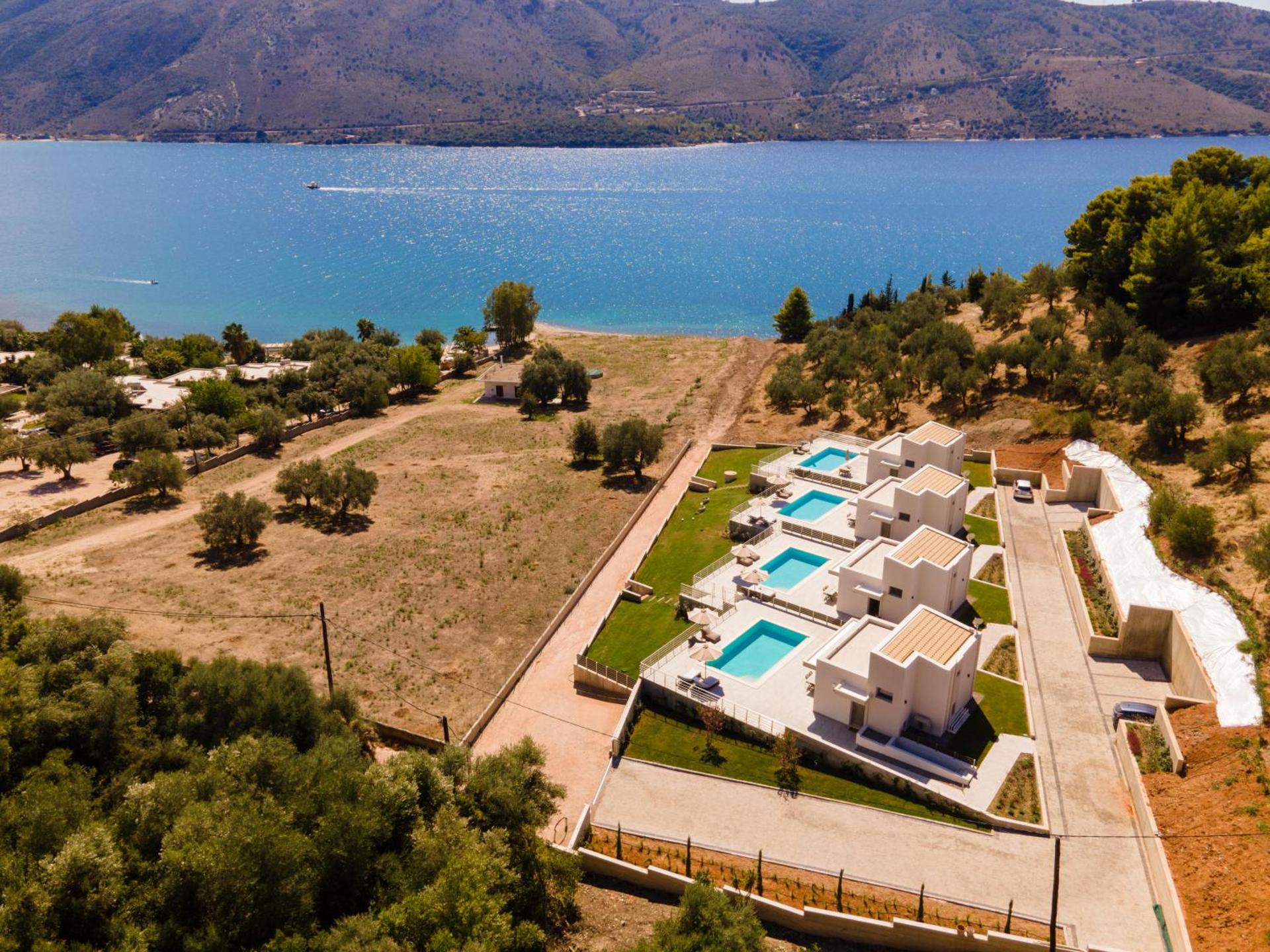 Plataria Sunrise Resort