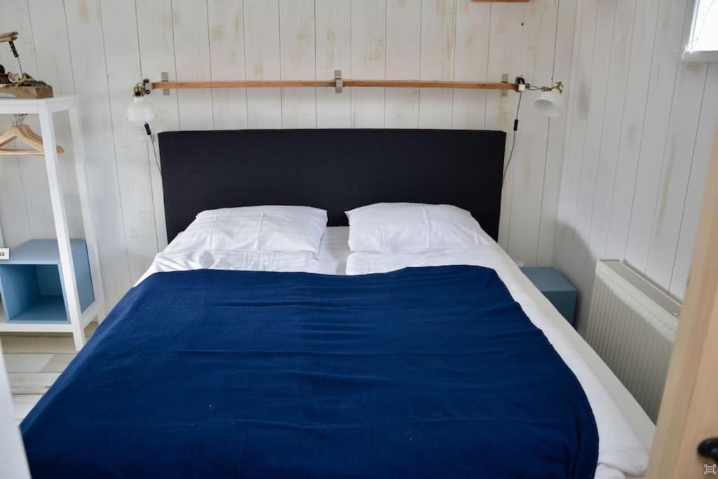 Anna, strandhuisje dichtbij zee & strand!