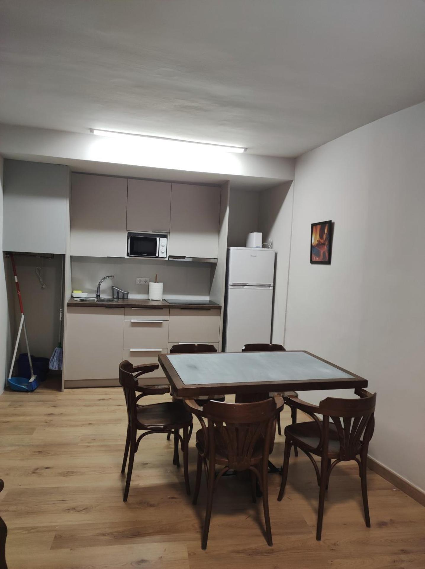 APT 1 Acollidor al Centre Històric de Vic APTGARBI