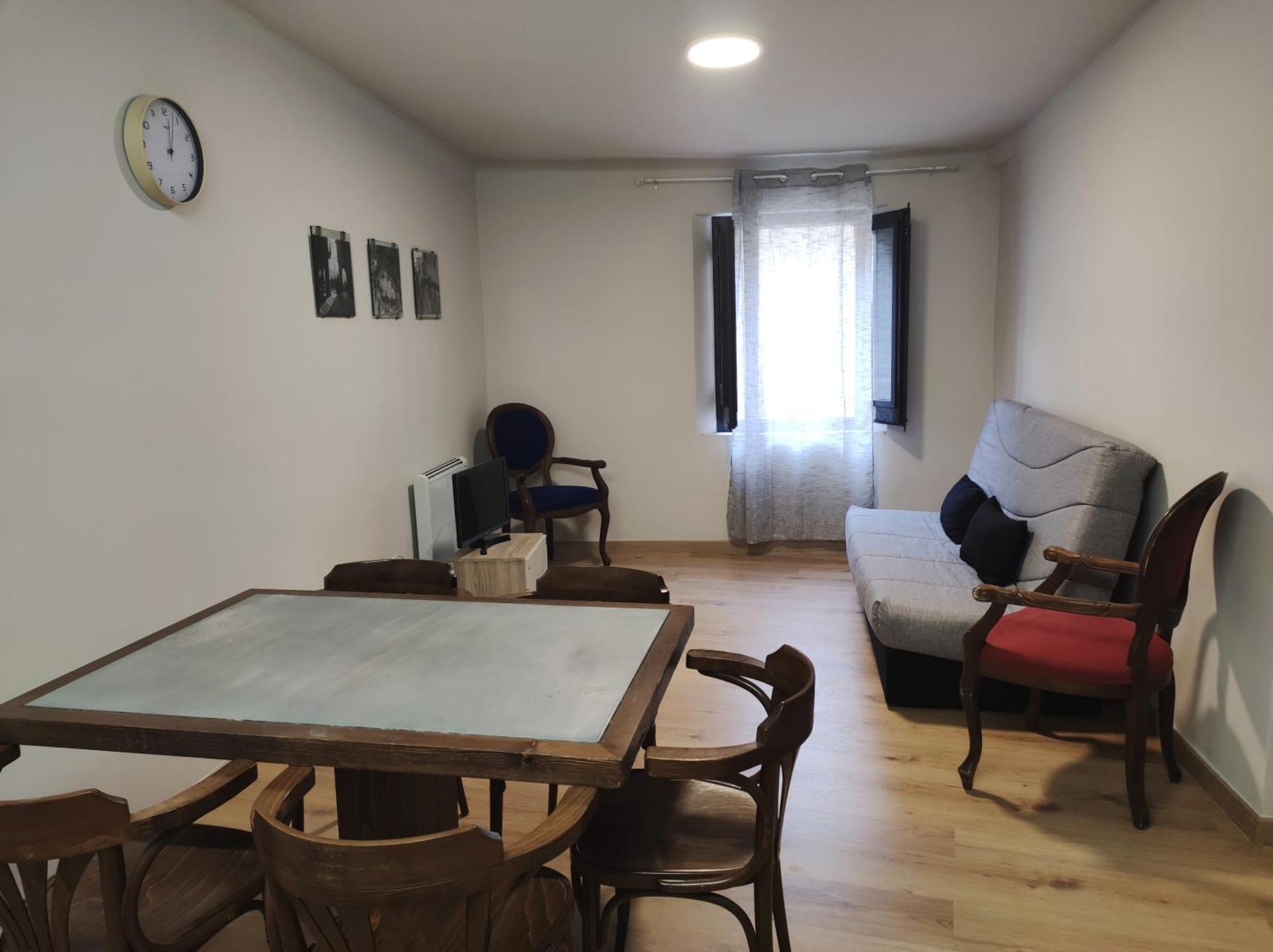 APT 1 Acollidor al Centre Històric de Vic APTGARBI