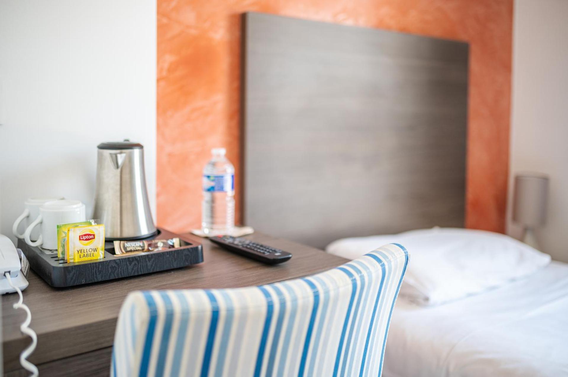 Single Room with Terrace