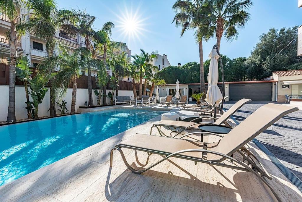 Luxury Casa con piscina, wifi, 150m dal mare