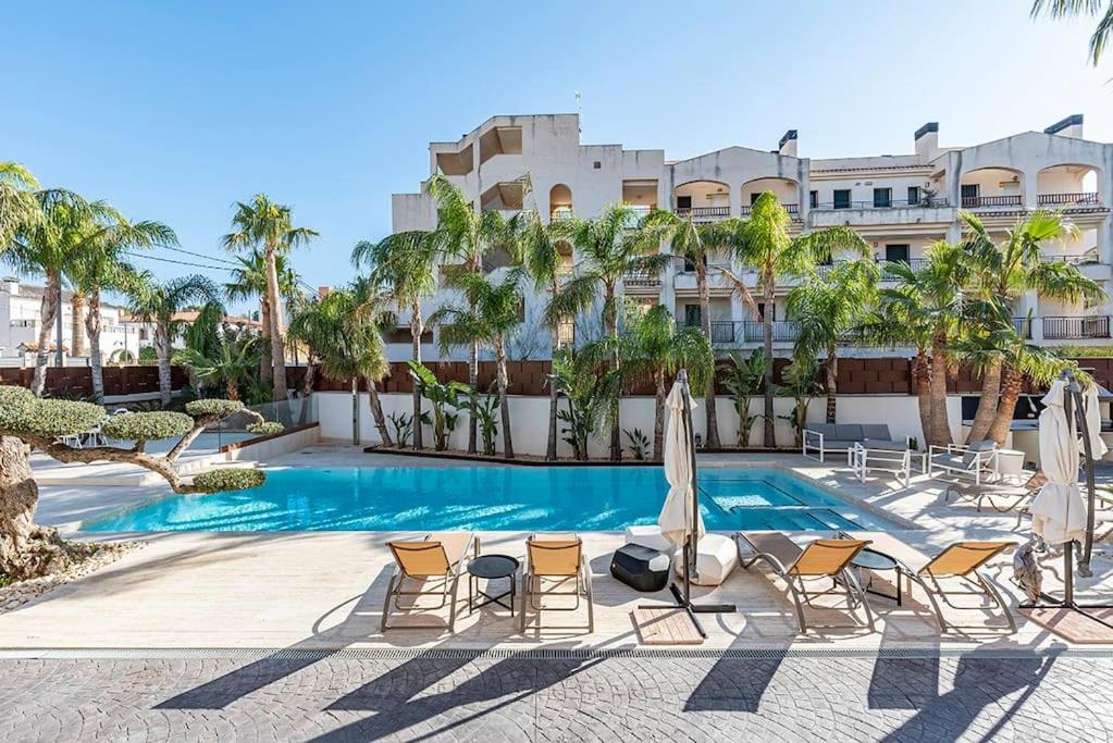 Luxury Casa con piscina, wifi, 150m dal mare