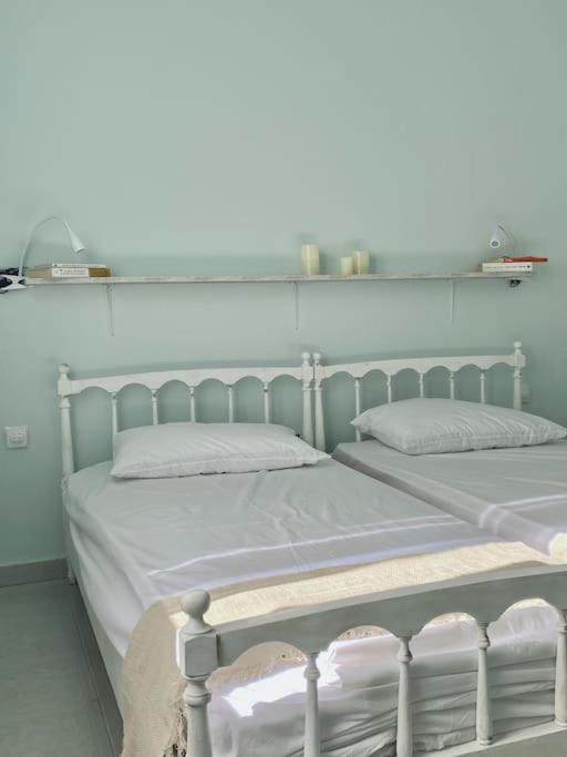 Feels like home (Vari)