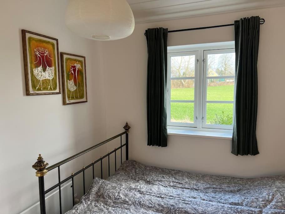 A true nature pearl in idyllic surroundings but close to the city