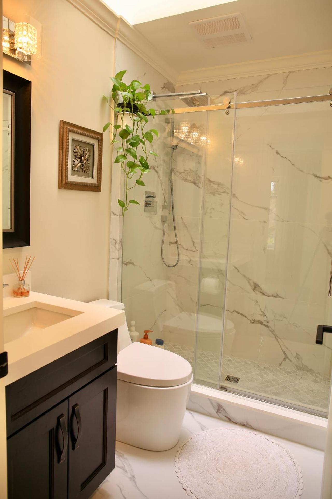 Nice home away at Vancouver near YVR