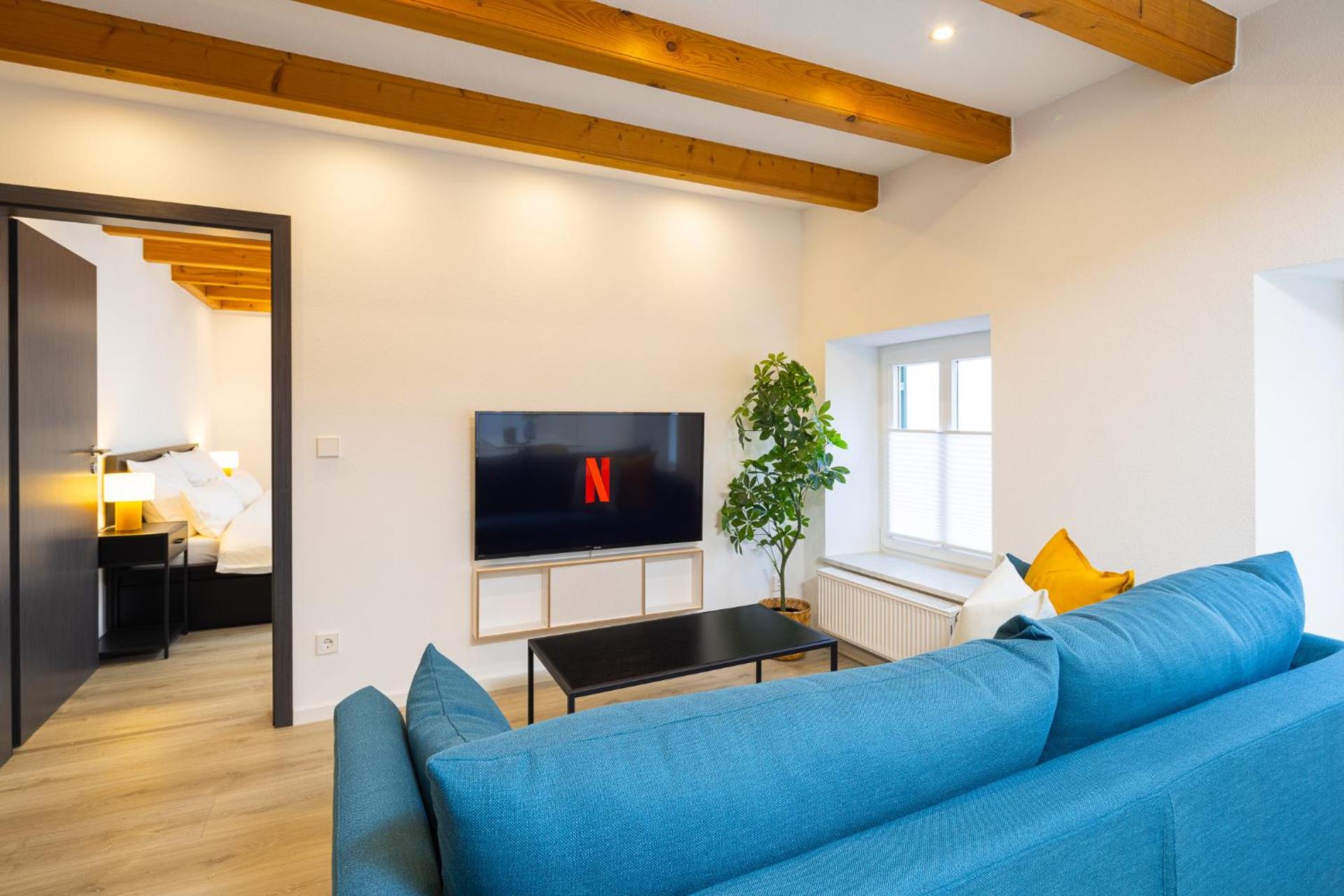 Communal lounge/ TV room