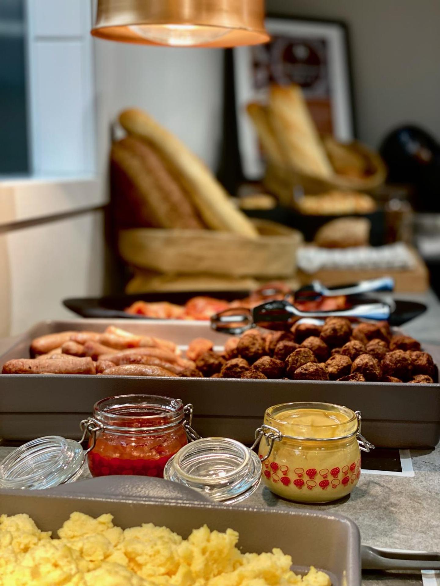 Restaurant/places to eat