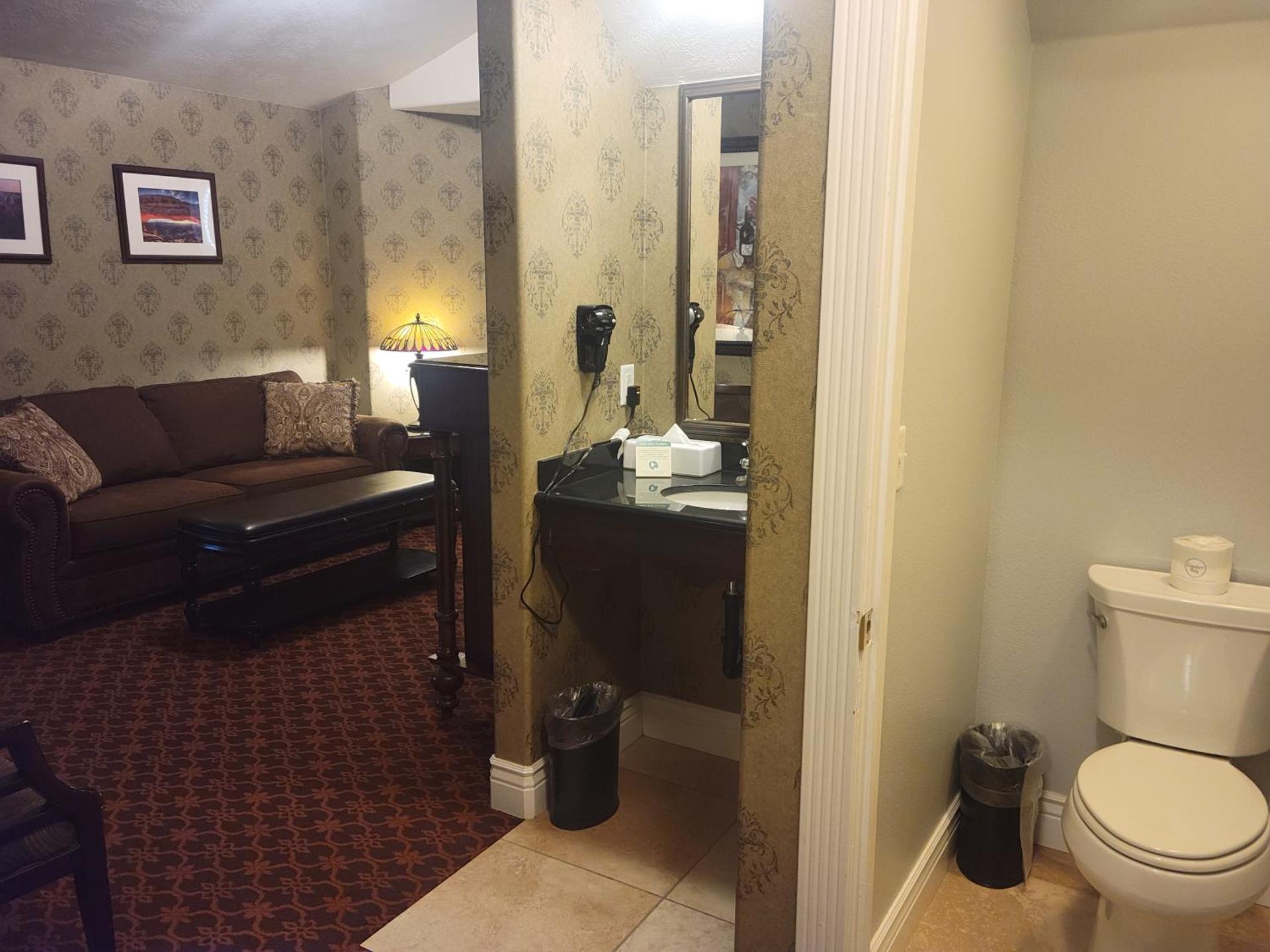 Family Suite - No Pets