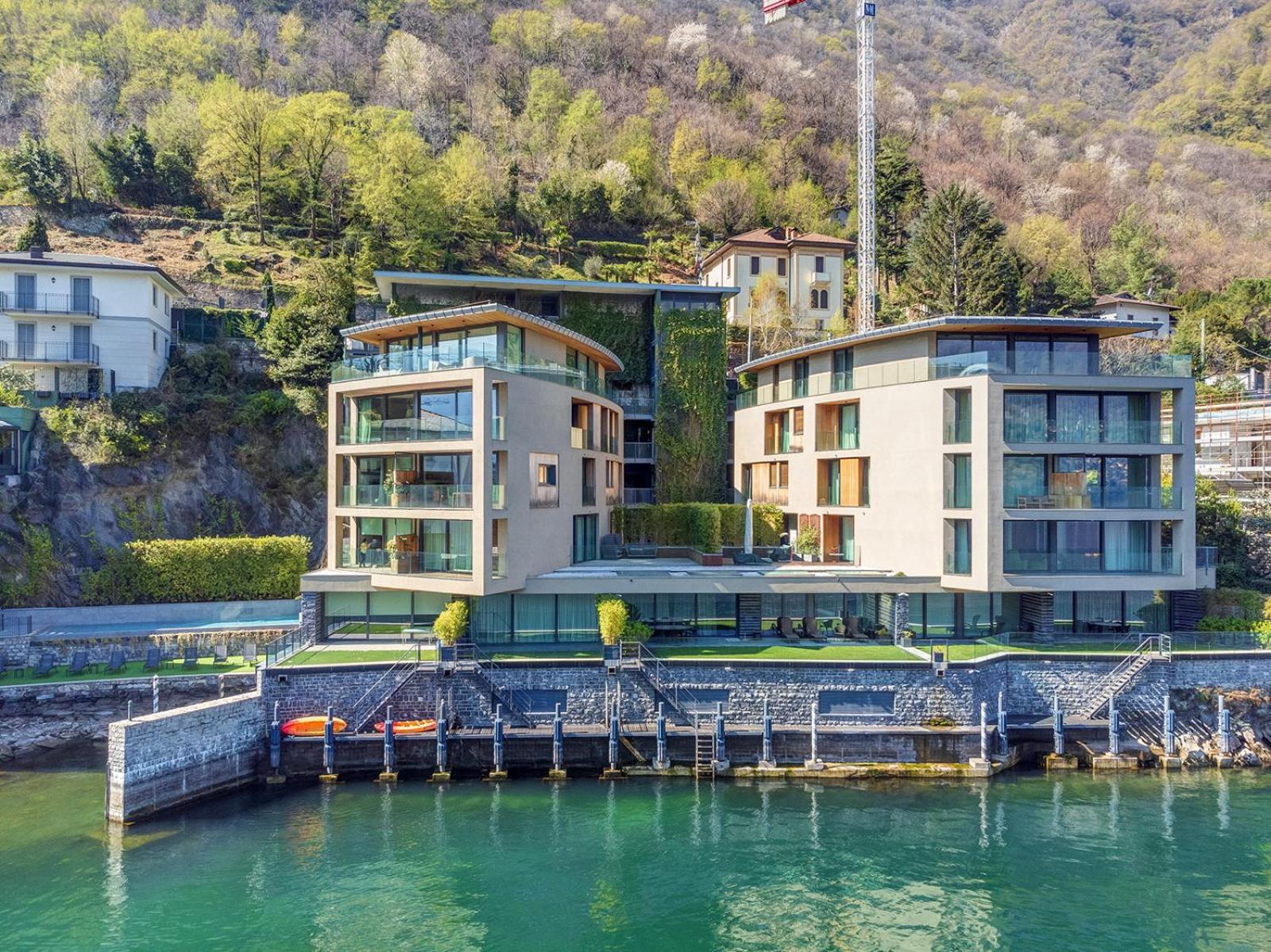 [Lakefront Apartment] Private Parking and Pool