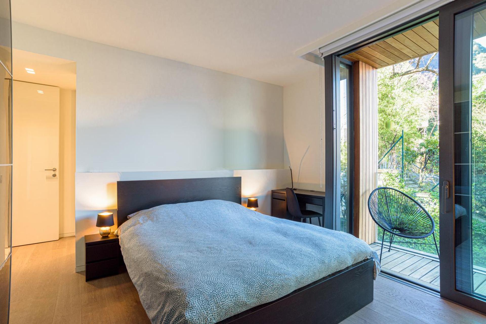 [Lakefront Apartment] Private Parking and Pool