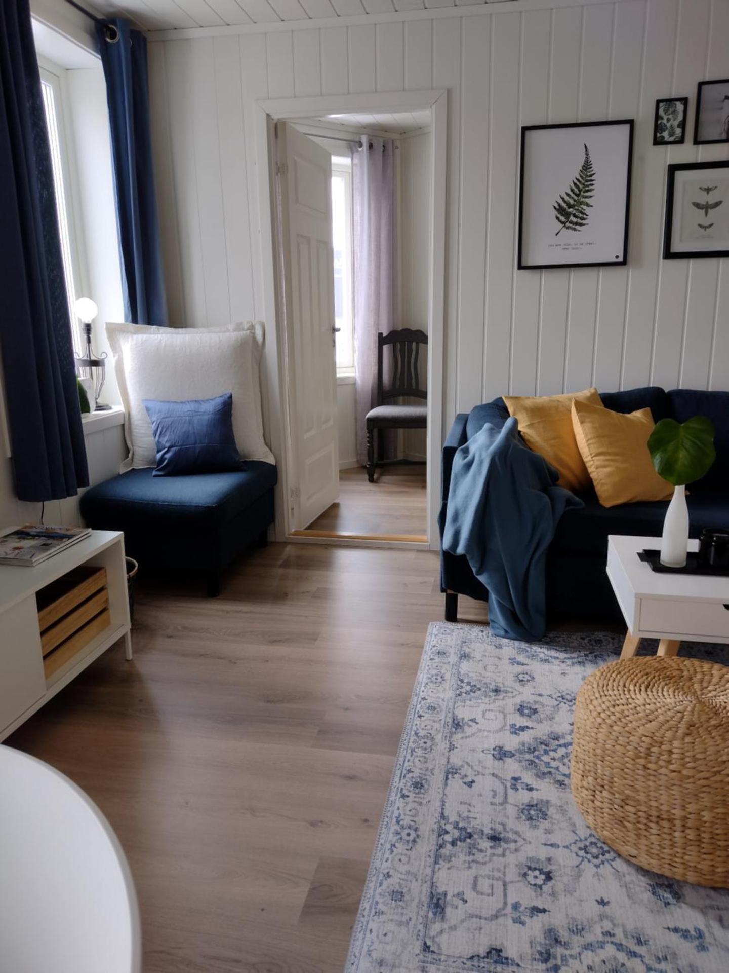 Light home apartment Alesund with free parking