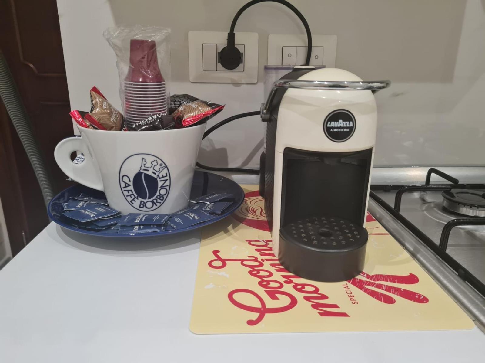 Coffee/tea facilities