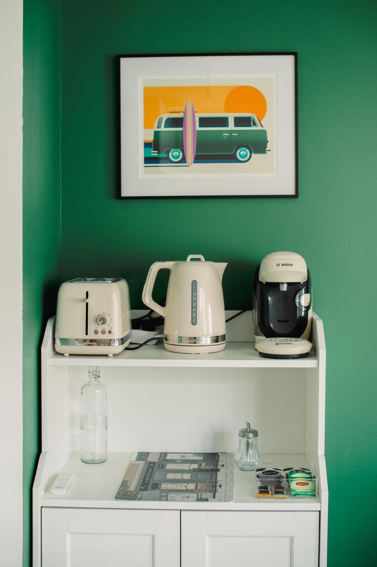 Coffee/tea facilities