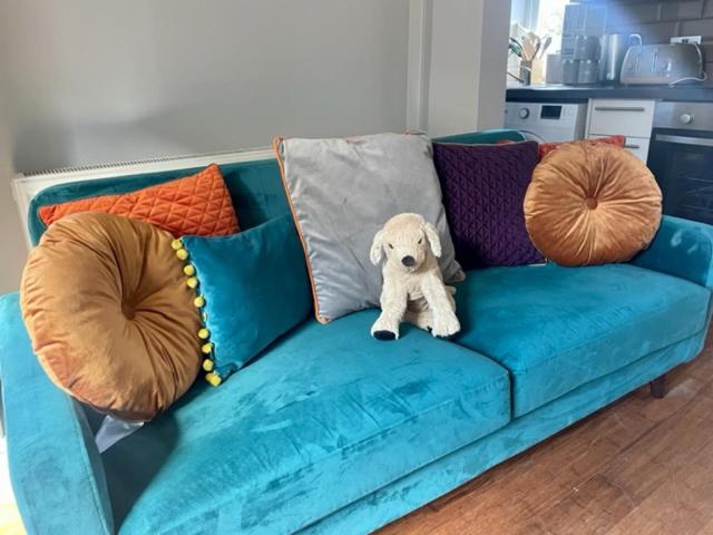 Sun Street Cottage - with log burner, jet bath and Summerhouse