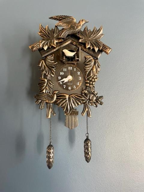 Sun Street Cottage - with log burner, jet bath and Summerhouse