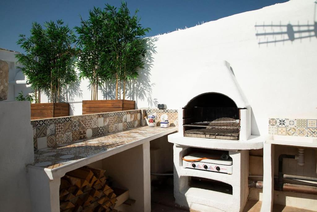 APARTAMENTO CON TERRAZA Y BARBACOA