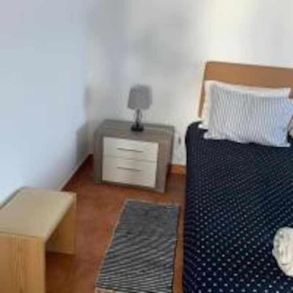 Casinha em frente à Lagoa