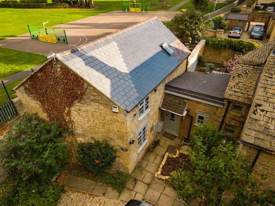 Cotswolds Corner Cottage