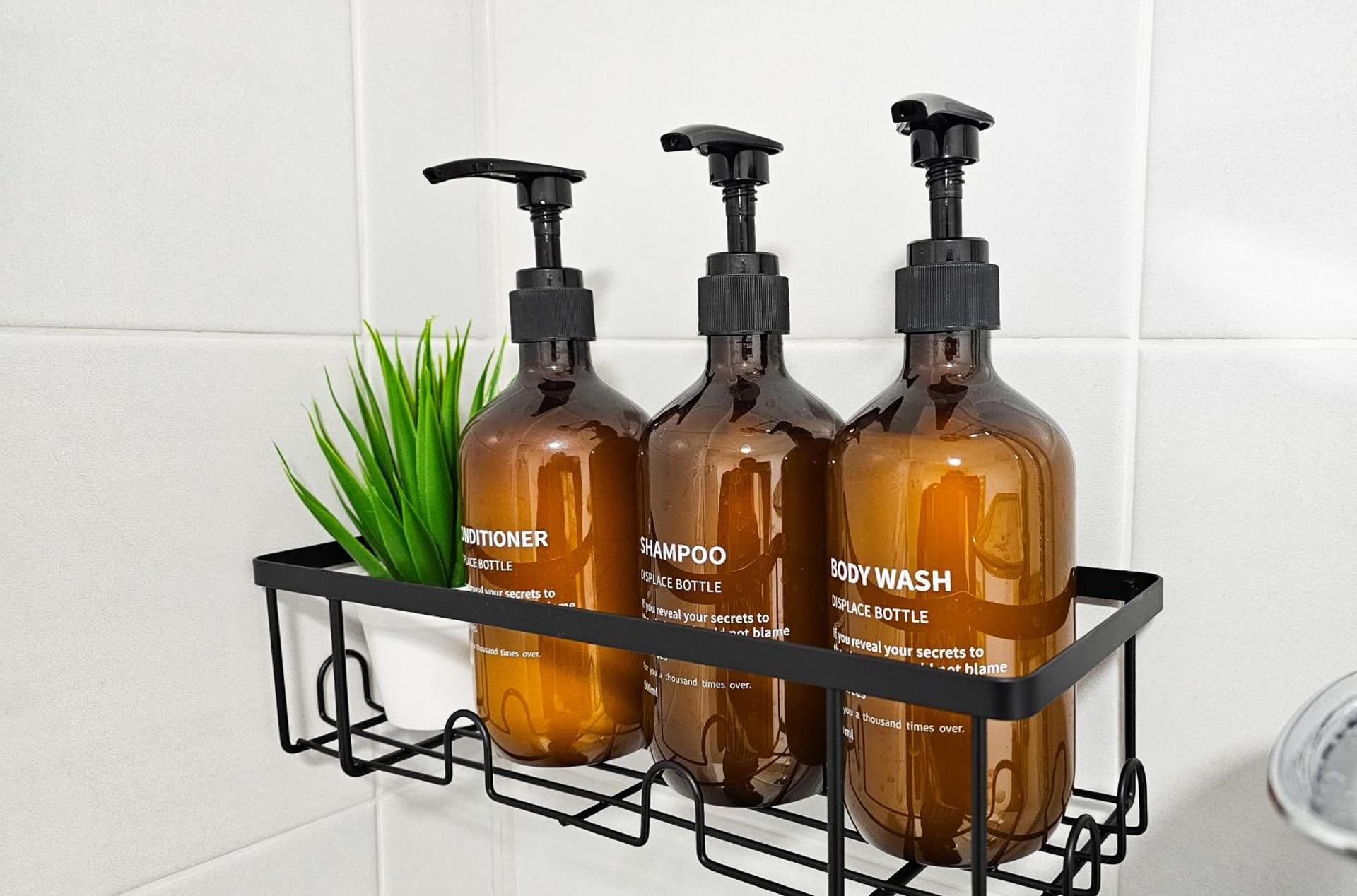 2 bed apt w/ private parking close to town centre