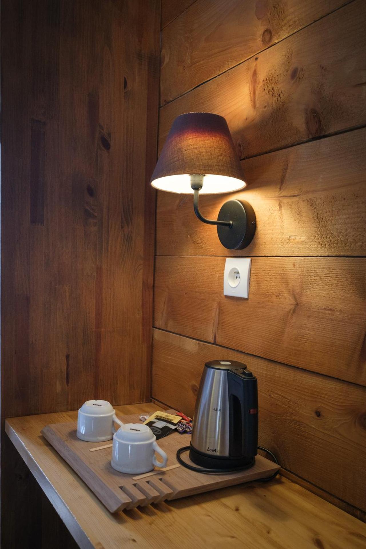 Coffee/tea facilities