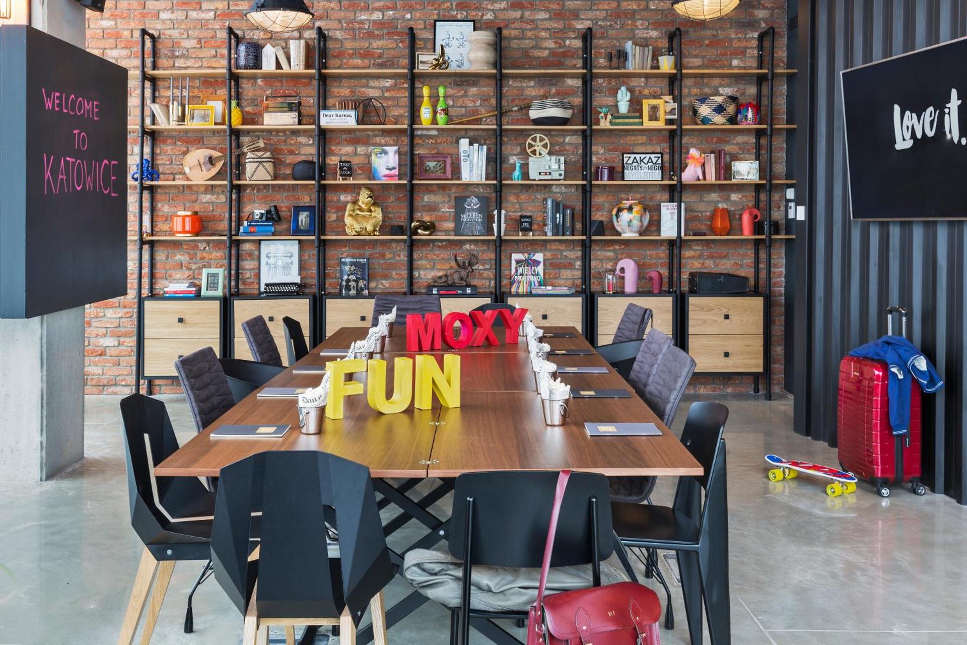 Meeting/conference room